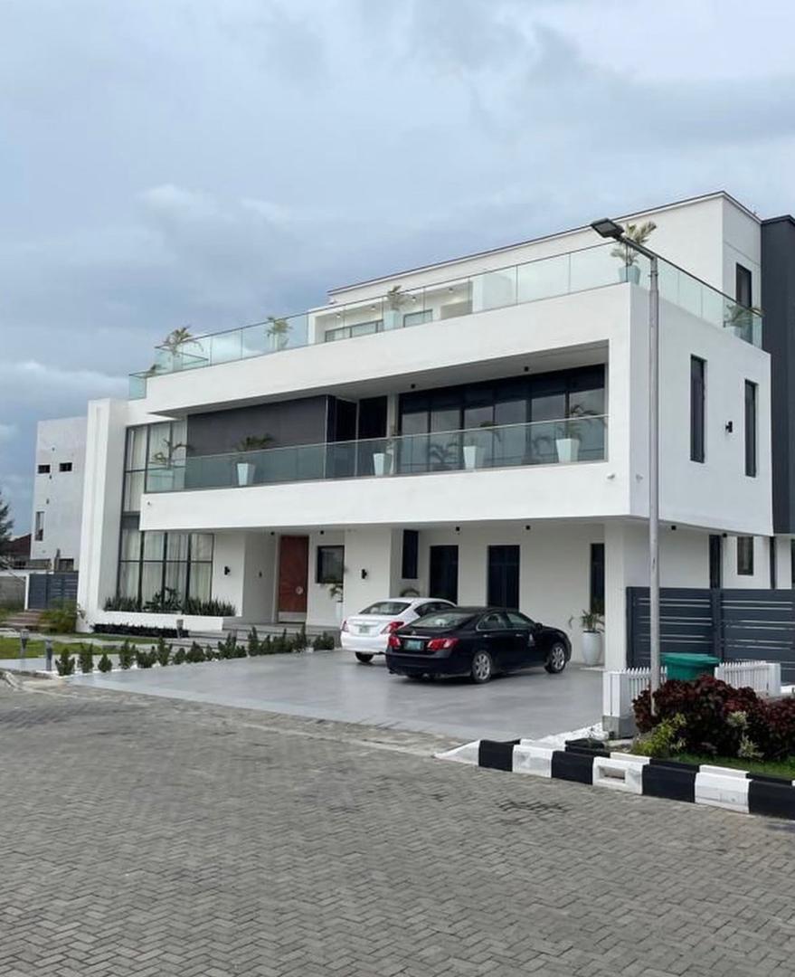 Siritz Dé La Roche — completed residential project